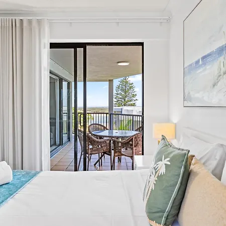 Belaire Place Motel Apartments Caloundra Exterior photo