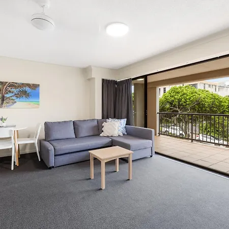 Belaire Place Motel Apartments Caloundra Exterior photo